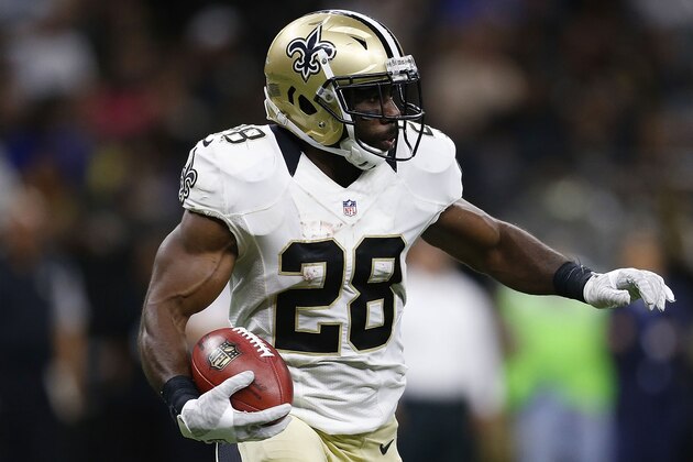 NEW ORLEANS, LA - AUGUST 26:  C.J. Spiller #28 of the New Orleans Saints runs with the ball during the first half of a game at the Mercedes-Benz Superdome on August 26, 2016 in New Orleans, Louisiana.  (Photo by Jonathan Bachman/Getty Images)