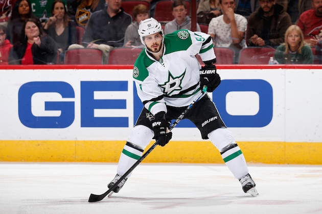 GLENDALE, AZ - FEBRUARY 18:  Tyler Seguin #91 of the Dallas Stars skates with the puck during the NHL game against the Arizona Coyotes at Gila River Arena on February 18, 2016 in Glendale, Arizona. The Coyotes defeated the Stars 6-3.  (Photo by Christian Petersen/Getty Images)