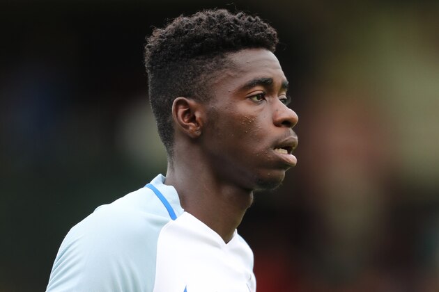 KIDDERMINSTER, ENGLAND - SEPTEMBER 04: Axel Tuanzebe of England during the International friendly match between England U20 and Brazil U20 at Aggborough Stadium on September 4, 2016 in Kidderminster, England. (Photo by Matthew Ashton - AMA/Getty Images)