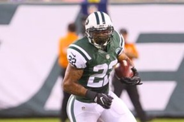 New York Jets running back Matt Forte (22) runs with the ball against the New York Giants during an NFL football game Saturday, Aug. 27, 2016, in East Rutherford, NJ. The Giants won 21-20. (Ed Mulholland/AP Images for Panini)