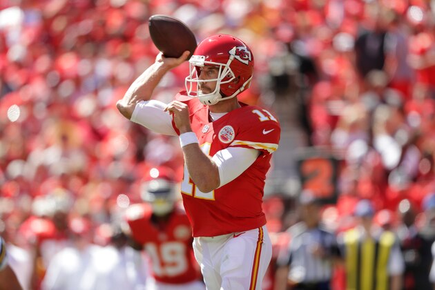 KANSAS CITY, MO - SEPTEMBER 11: Quarterback Alex Smith #11 of the Kansas City Chiefs throws a pass against the San Diego Chargers during the first quarter at Arrowhead Stadium on September 11, 2016 in Kansas City, Missouri. (Photo by Jamie Squire/Getty Images)