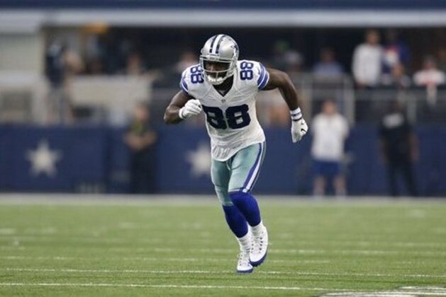 Dallas Cowboys' Dez Bryant (88) runs a route against the New York Giants in an NFL football game, Sunday Sept. 11,  2016, in Arlington, Texas. (AP Photo/Roger Steinman)