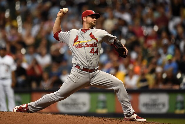 MILWAUKEE, WI - JULY 08:  Trevor Rosenthal #44 of the St. Louis Cardinals throws a pitch during a game against the Milwaukee Brewers at Miller Park on July 8, 2016 in Milwaukee, Wisconsin.  The Brewers defeated the Cardinals 4-3.  (Photo by Stacy Revere/Getty Images)