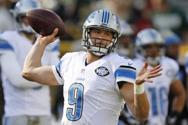 Detroit Lions quarterback Matthew Stafford warms up before an NFL football game against the Green Bay Packers Sunday, Nov. 15, 2015, in Green Bay, Wis. (AP Photo/Matt Ludtke)