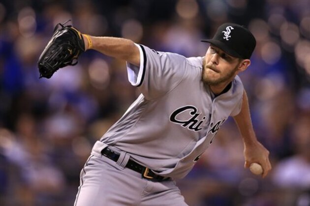 Chicago White Sox starting pitcher Chris Sale delivers to a Kansas City Royals batter during the first inning of a baseball game at Kauffman Stadium in Kansas City, Mo., Friday, Sept. 16, 2016. (AP Photo/Orlin Wagner)