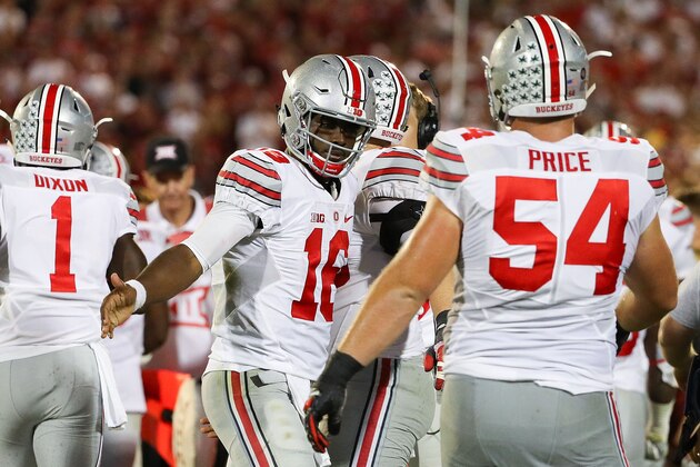 NORMAN, OK - SEPTEMBER 17:  J.T. Barrett