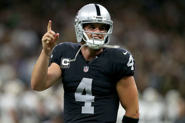 NEW ORLEANS, LA - SEPTEMBER 11:  Derek Carr #4 of the Oakland Raiders celebrates after throwing a touchdown pass against the New Orleans Saints during the fourth quarter at the Mercedes-Benz Superdome on September 11, 2016 in New Orleans, Louisiana.  (Photo by Sean Gardner/Getty Images)