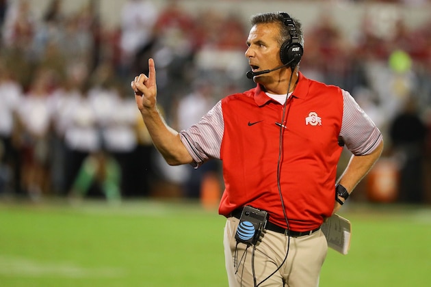 NORMAN, OK - SEPTEMBER 17:  Head coach Urban Meyer of the Ohio State Buckeyes motions to his team against the Oklahoma Sooners at Gaylord Family Oklahoma Memorial Stadium on September 17, 2016 in Norman, Oklahoma.  (Photo by Scott Halleran/Getty Images)
