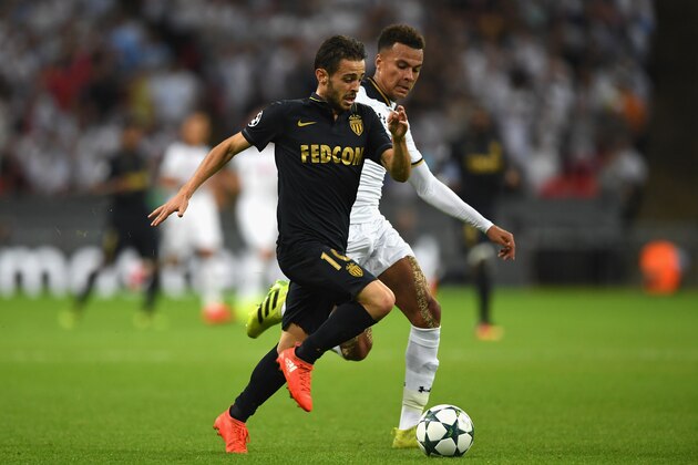 LONDON, ENGLAND - SEPTEMBER 14:  Bernardo Silva of AS Monaco evades Dele Alli of Tottenham Hotspur during the UEFA Champions League match between Tottenham Hotspur FC and AS Monaco FC at Wembley Stadium on September 14, 2016 in London, England.  (Photo by Shaun Botterill/Getty Images)