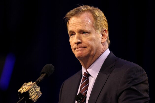SAN FRANCISCO, CA - FEBRUARY 05:  NFL Commissioner Roger Goodell speaks during a press conference prior to Super Bowl 50 at the Moscone Center West on February 5, 2016 in San Francisco, California.  (Photo by Mike Lawrie/Getty Images)