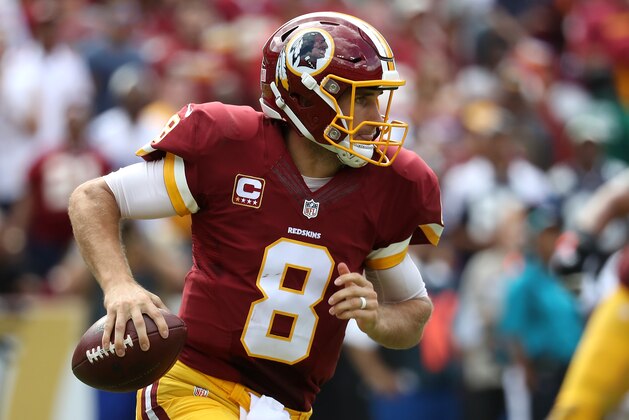 LANDOVER, MD - SEPTEMBER 18: Quarterback Kirk Cousins #8 of the Washington Redskins looks to pass against the Dallas Cowboys in the second quarter at FedExField on September 18, 2016 in Landover, Maryland. (Photo by Rob Carr/Getty Images)
