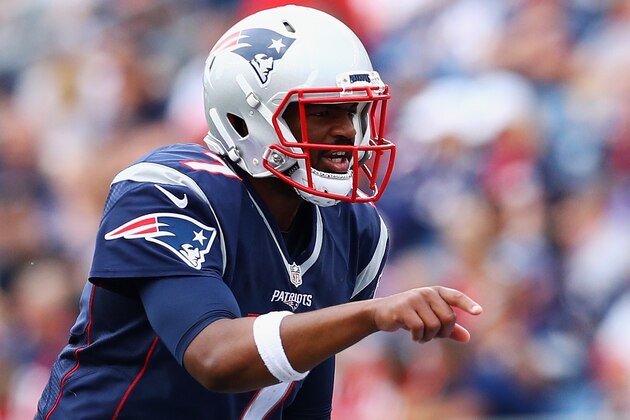 FOXBORO, MA - SEPTEMBER 18:  Jacoby Brissett #7 of the New England Patriots communicates before a play against the Miami Dolphins during the second half at Gillette Stadium on September 18, 2016 in Foxboro, Massachusetts.  (Photo by Maddie Meyer/Getty Images)