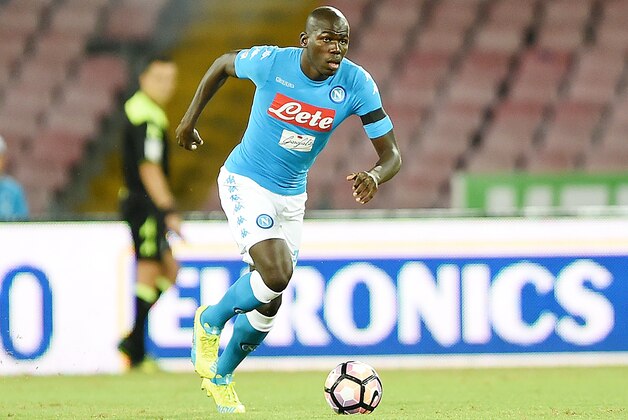 NAPLES, ITALY - SEPTEMBER 17: Kalidou Koulibaly of Napoli in action  during the Serie A match between SSC Napoli and Bologna FC at Stadio San Paolo on September 17, 2016 in Naples, Italy.  (Photo by Francesco Pecoraro/Getty Images)