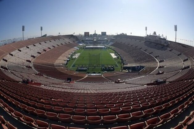 A general view of the Los Angeles Memorial Coliseum prior to an NFL football game between the Los Angeles Rams and the Seattle Seahawks, Sunday, Sept. 18, 2016, in Los Angeles. (AP Photo/Kelvin Kuo)