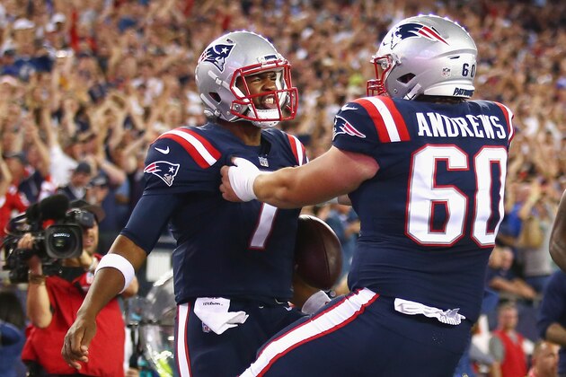 FOXBORO, MA - SEPTEMBER 22:  Jacoby Brissett #7 of the New England Patriots celebrates scoring a touchdown during the first quarter against the Houston Texans at Gillette Stadium on September 22, 2016 in Foxboro, Massachusetts.  (Photo by Adam Glanzman/Getty Images)