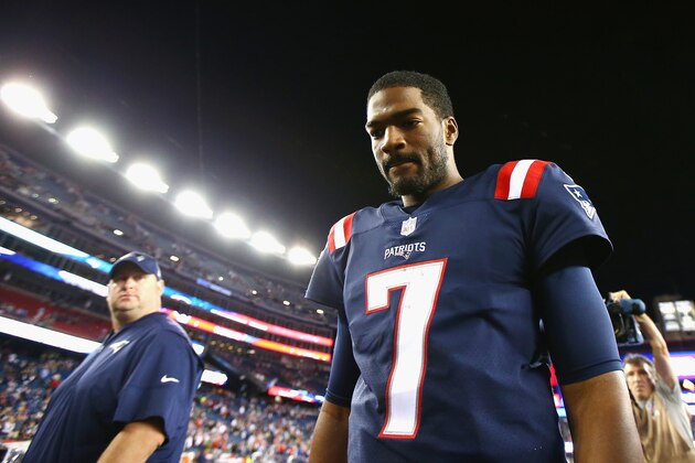FOXBORO, MA - SEPTEMBER 22:  Jacoby Brissett #7 of the New England Patriots runs off the field after defeating the Houston Texans 27-0 at Gillette Stadium on September 22, 2016 in Foxboro, Massachusetts.  (Photo by Adam Glanzman/Getty Images)