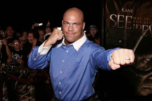 ORANGE, CA - MAY 08:  Wrestler Kurt Angle arrives at the Lions Gate Premiere of 'See No Evil' at the Century Stadium Promenade 25 on May 8, 2006 in Orange, California.  (Photo by Michael Buckner/Getty Images)