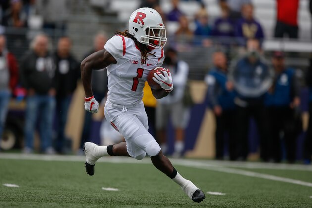 SEATTLE, WA - SEPTEMBER 03:  Kick returner Janarion Grant #1 of the Rutgers Scarlet Knights rushes against the Washington Huskies on September 3, 2016 at Husky Stadium in Seattle, Washington.  (Photo by Otto Greule Jr/Getty Images)