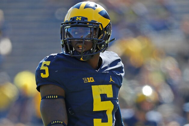 ANN ARBOR, MI - SEPTEMBER 24: Jabrill Peppers #5 of the Michigan Wolverines warms up prior to the start of the game against the Penn State Nittany Lions at Michigan Stadium on September 24, 2016 in Ann Arbor, Michigan.(Photo by Leon Halip/Getty Images)