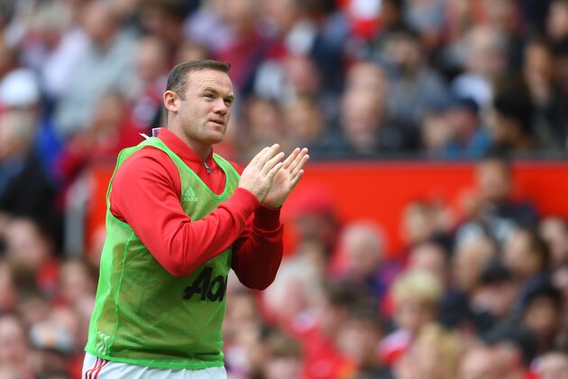 MANCHESTER, ENGLAND - SEPTEMBER 24: Wayne Rooney of Manchester United shows apperciation to the fans during the Premier League match between Manchester United and Leicester City at Old Trafford on September 24, 2016 in Manchester, England.  (Photo by Laurence Griffiths/Getty Images)