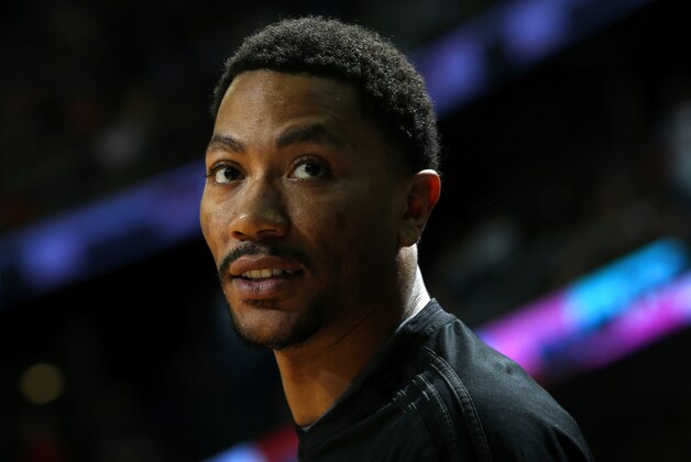 NEW ORLEANS, LA - APRIL 11:  A close up shot of Derrick Rose #1 of the Chicago Bulls during the game against the New Orleans Pelicans on April 11, 2016 at the Smoothie King Center in New Orleans, Louisiana. NOTE TO USER: User expressly acknowledges and agrees that, by downloading and or using this Photograph, user is consenting to the terms and conditions of the Getty Images License Agreement. Mandatory Copyright Notice: Copyright 2015 NBAE (Photo by Jonathan Bachman/NBAE via Getty Images)