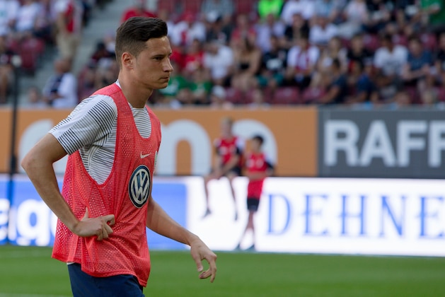 Augsburg, Deutschland, 27.08.2016, Bundesliga, FC Augsburg - VfL Wolfsburg, Julian Draxler (WOB)   (Photo by TF-Images/Getty Images)
