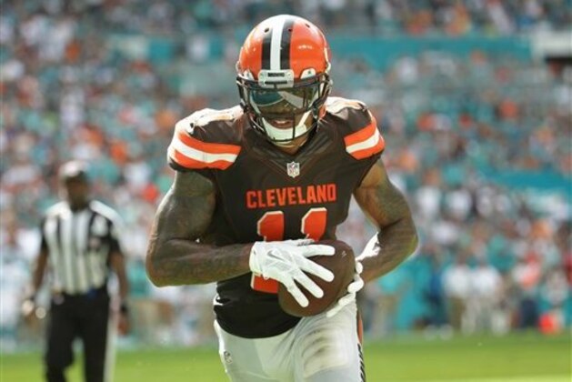 Cleveland Browns wide receiver Terrelle Pryor (11) runs for a touchdown during the second half of an NFL football game against the Miami Dolphins, Sunday, Sept. 25, 2016, in Miami Gardens, Fla. (AP Photo/Lynne Sladky)