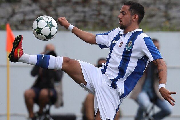OLIVAL, PORTUGAL - SEPTEMBER 14: FC Porto's forward Bruno Costa during the UEFA Youth Champions League match between FC Porto and FC Copenhagen at Centro de Estagio do Olival on September 14, 2016 in Lisbon, Portugal.  (Photo by Carlos Rodrigues/Getty Images)