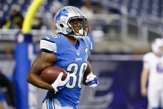 Detroit Lions running back Dwayne Washington (36) runs through drills before the first half of NFL preseason football game Buffalo Bills, Thursday, Sept. 1, 2016, in Detroit. (AP Photo/Rick Osentoski)