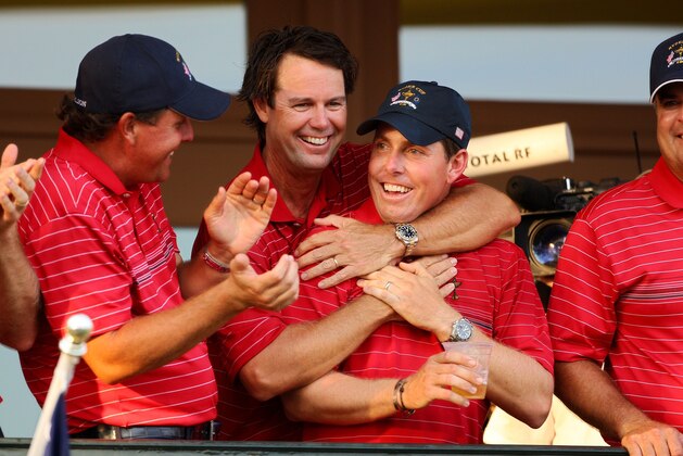 LOUISVILLE, KY - SEPTEMBER 21:  Captain Paul Azinger (C) of the USA team celebrates with Phil Mickelson (L) and Justin Leonard (R) after the USA 16 1/2 - 11 1/2 victory on the final day of the 2008 Ryder Cup at Valhalla Golf Club on September 21, 2008 in Louisville, Kentucky.  (Photo by Andrew Redington/Getty Images)