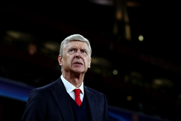 LONDON, ENGLAND - SEPTEMBER 28:  Arsene Wenger, Manager of Arsenal looks on before the UEFA Champions League group A match between Arsenal FC and FC Basel 1893 at the Emirates Stadium on September 28, 2016 in London, England.  (Photo by Paul Gilham/Getty Images)