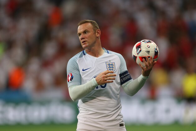 NICE, FRANCE - JUNE 27: Wayne Rooney of England during the UEFA EURO 2016 Round of 16 match between England and Iceland at Allianz Riviera Stadium on June 27, 2016 in Nice, France. (Photo by Catherine Ivill - AMA/Getty Images)