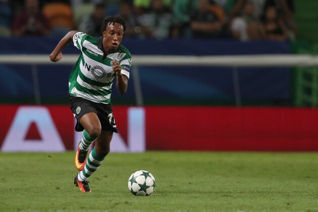 LISBON, PORTUGAL - SEPTEMBER 27:  Sporting CP's forward Gelson Martins from Portugal  during the Sporting Clube de Portugal v Legia Warszawa - UEFA Champions League round two match at Estadio Jose Alvalade on September 27, 2016 in Lisbon, Portugal.  (Photo by Carlos Rodrigues/Getty Images)