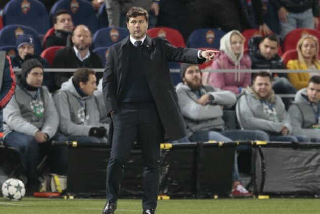 Tottenham's head coach Mauricio Pochettino directs his players during the Champions League Group E soccer match between CSKA Moscow and Tottenham Hotspur, in Moscow, Russia, Tuesday, Sept. 27, 2016. (AP Photo/Ivan Sekretarev)