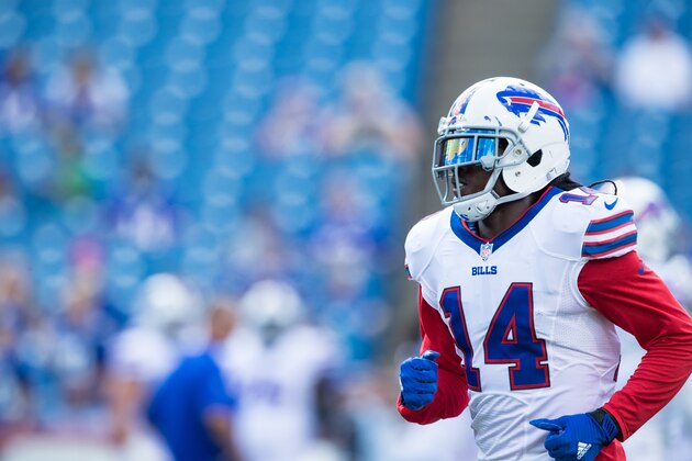 ORCHARD PARK, NY - AUGUST 20:  Sammy Watkins #14 of the Buffalo Bills warms up before the game against the New York Giants on August 20, 2016 at New Era Field in Orchard Park, New York. Buffalo defeats New York 21-0.  (Photo by Brett Carlsen/Getty Images)
