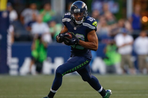 SEATTLE, WA - AUGUST 25:  Wide receiver Doug Baldwin #89 of the Seattle Seahawks rushes against the Dallas Cowboys during the preseason game at CenturyLink Field on August 25, 2016 in Seattle, Washington.  (Photo by Otto Greule Jr/Getty Images)