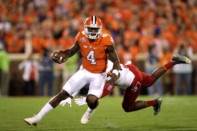 CLEMSON, SC - OCTOBER 01: Deshaun Watson