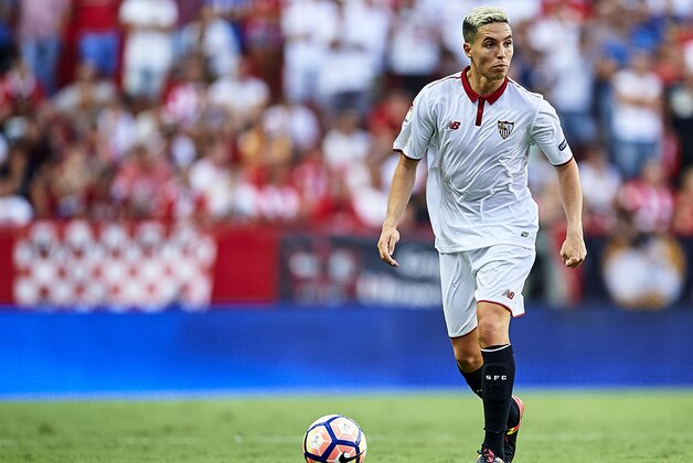 SEVILLE, SPAIN - SEPTEMBER 10:  Samir Nasri of Sevilla FC in action during the match between Sevilla FC vs UD Las Palmas as part of La Liga at Estadio Ramon Sanchez Pizjuan on September 10, 2016 in Seville, Spain.  (Photo by Aitor Alcalde Colomer/Getty Images)