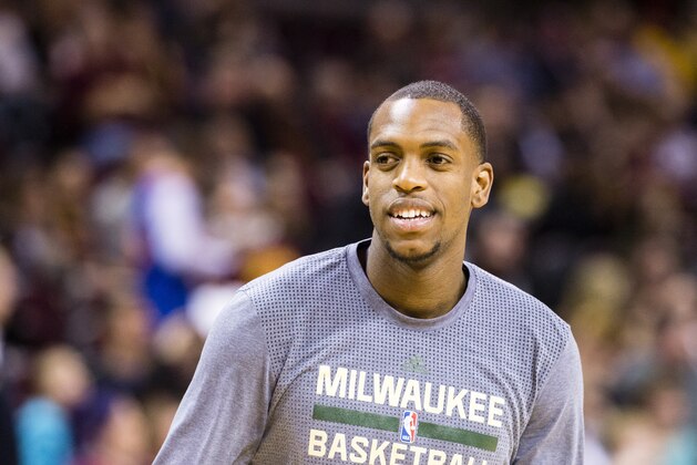CLEVELAND, OH - MARCH 23: Khris Middleton #22 of the Milwaukee Bucks warms up on the court prior to the game against the Cleveland Cavaliers at Quicken Loans Arena on March 23, 2016 in Cleveland, Ohio. NOTE TO USER: User expressly acknowledges and agrees that, by downloading and/or using this photograph, user is consenting to the terms and conditions of the Getty Images License Agreement. Mandatory copyright notice. (Photo by Jason Miller/Getty Images)