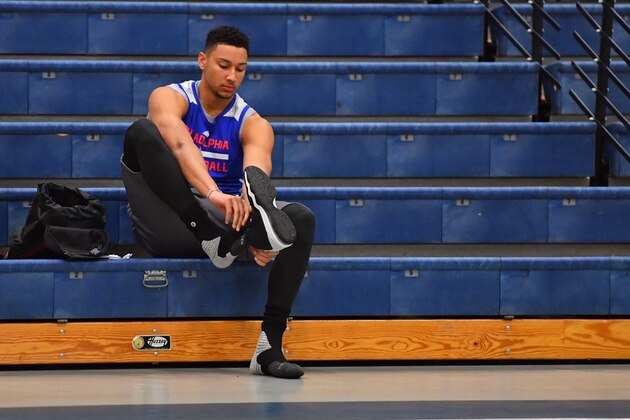 STOCKTON, NJ - SEPTEMBER 27:  Ben Simmons #25 of the Philadelphia 76ers puts his shoes on before practice at Stockton University on September 27, 2016 in Camden, New Jersey. NOTE TO USER: User expressly acknowledges and agrees that, by downloading and/or using this Photograph, user is consenting to the terms and conditions of the Getty Images License Agreement. Mandatory Copyright Notice: Copyright 2016 NBAE (Photo by Jesse D. Garrabrant NBAE via Getty Images)