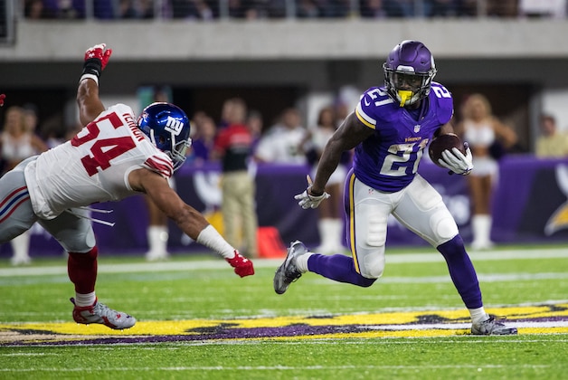 Oct 3, 2016; Minneapolis, MN, USA; Minnesota Vikings running back Jerick McKinnon (21) carries the ball during the second quarter against the New York Giants at U.S. Bank Stadium. Mandatory Credit: Brace Hemmelgarn-USA TODAY Sports