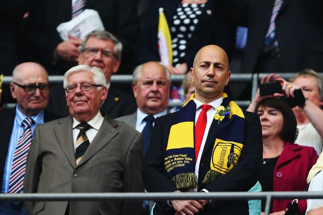 LONDON, ENGLAND - MAY 30:  Arsenal CEO Ivan Gazidis (R) looks on before the FA Cup Final between Aston Villa and Arsenal at Wembley Stadium on May 30, 2015 in London, England.  (Photo by Paul Gilham/Getty Images)