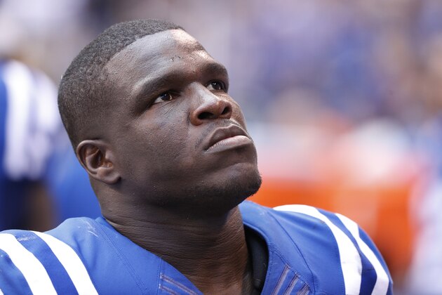 INDIANAPOLIS, IN - SEPTEMBER 11: Frank Gore #23 of the Indianapolis Colts looks on against the Detroit Lions during the game at Lucas Oil Stadium on September 11, 2016 in Indianapolis, Indiana. The Lions defeated the Colts 39-35. (Photo by Joe Robbins/Getty Images)