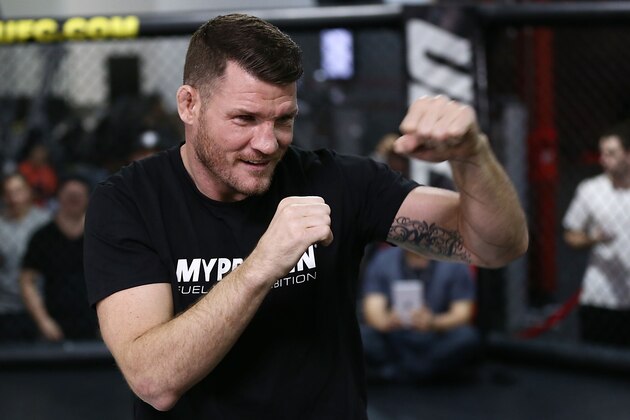 TORRANCE, CA - SEPTEMBER 22:  Fighter Michael Bisping spars for the crowd at a media workout at UFC Gym on September 22, 2016 in Torrance, California.  (Photo by Joe Scarnici/Getty Images)