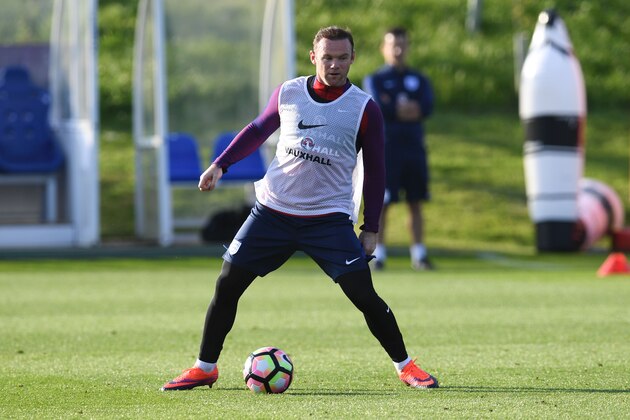England's striker Wayne Rooney takes part in a training session at England's training facility at St George's Park in Burton-upon-Trent, in central England on October 4, 2016, ahead of England's 2018 World Cup qualifying football match against Malta on October 8.  / AFP / PAUL ELLIS / NOT FOR MARKETING OR ADVERTISING USE / RESTRICTED TO EDITORIAL USE        (Photo credit should read PAUL ELLIS/AFP/Getty Images)