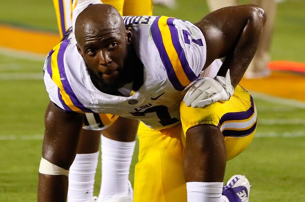 AUBURN, AL - SEPTEMBER 24:  Leonard Fournette #7 of the LSU Tigers reacts after the Auburn Tigers won 18-13 over an official review to end the game at Jordan-Hare Stadium on September 24, 2016 in Auburn, Alabama.  (Photo by Kevin C. Cox/Getty Images)