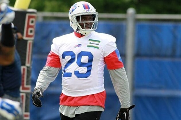 Buffalo Bills running back Karlos Williams (29) takes part in drills during the team's NFL football minicamp in Orchard Park, N.Y., Wednesday, June 15, 2016. (AP Photo/Bill Wippert)