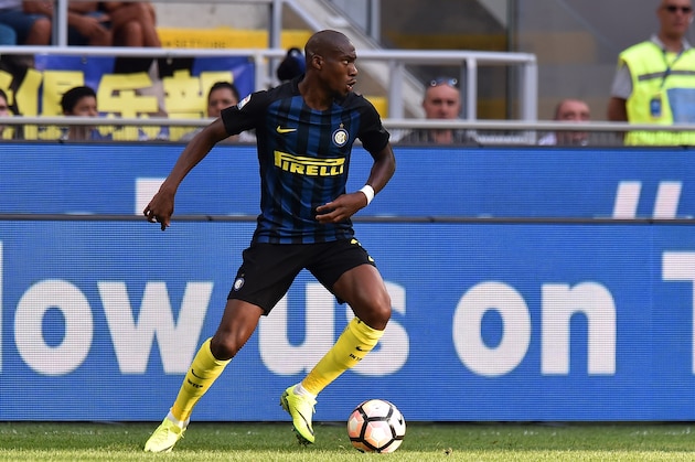 MILAN, ITALY - AUGUST 28:  Geoffrey Kondogbia of Internazionale in action during the Seria A match between FC Internazionale and US Citta di Palermo at Stadio Giuseppe Meazza on August 28, 2016 in Milan, Italy.  (Photo by Tullio M. Puglia/Getty Images)