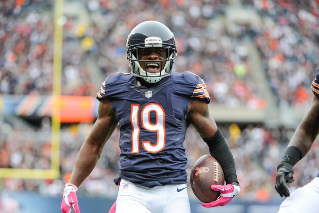 CHICAGO, IL - OCTOBER 04:  Eddie Royal #19 of the Chicago Bears celebrates after scoring against the Oakland Raiders in the first quarter at Soldier Field on October 4, 2015 in Chicago, Illinois.  (Photo by David Banks/Getty Images)