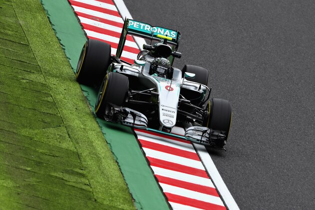 SUZUKA, JAPAN - OCTOBER 07: Nico Rosberg of Germany driving the (6) Mercedes AMG Petronas F1 Team Mercedes F1 WO7 Mercedes PU106C Hybrid turbo on track during practice for the Formula One Grand Prix of Japan at Suzuka Circuit on October 7, 2016 in Suzuka. (Photo by Mark Thompson/Getty Images) SUZUKA, JAPAN - OCTOBER 07: Nico Rosberg of Germany driving the (6) Mercedes AMG Petronas F1 Team Mercedes F1 WO7 Mercedes PU106C Hybrid turbo on track during practice for the Formula One Grand Prix of Japan at Suzuka Circuit on October 7, 2016 in Suzuka. (Photo by Mark Thompson/Getty Images)